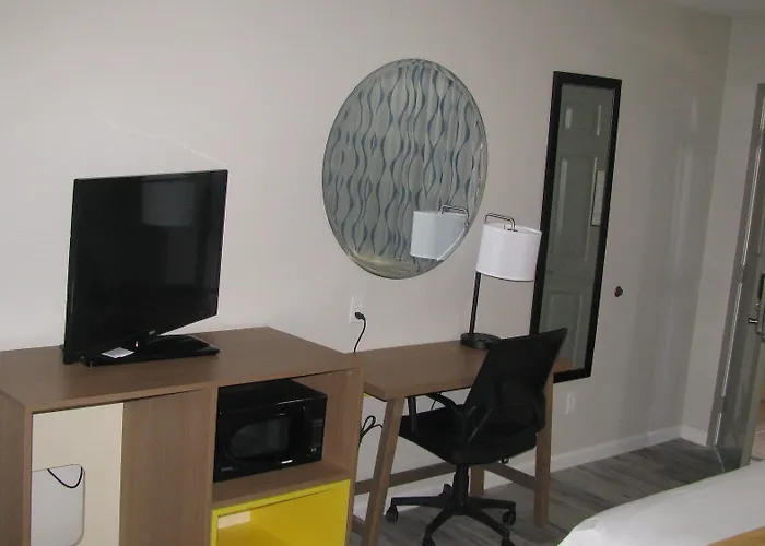 Days By Wyndham Hotel 2*