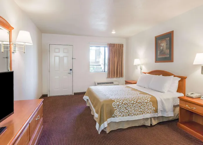 Days By Wyndham Hotel