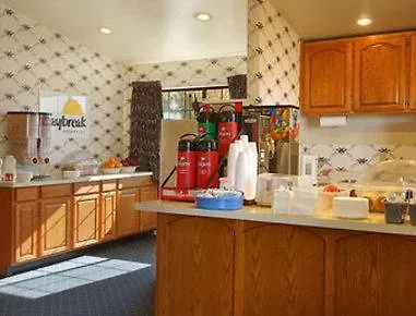Days By Wyndham Hotel 2*